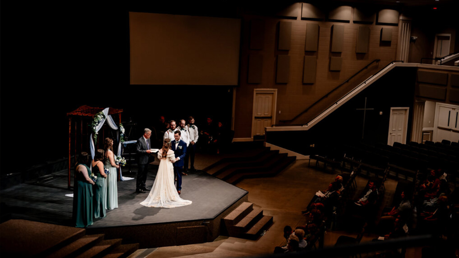 Peyton and Marshall had an amazing wedding in South Dakota