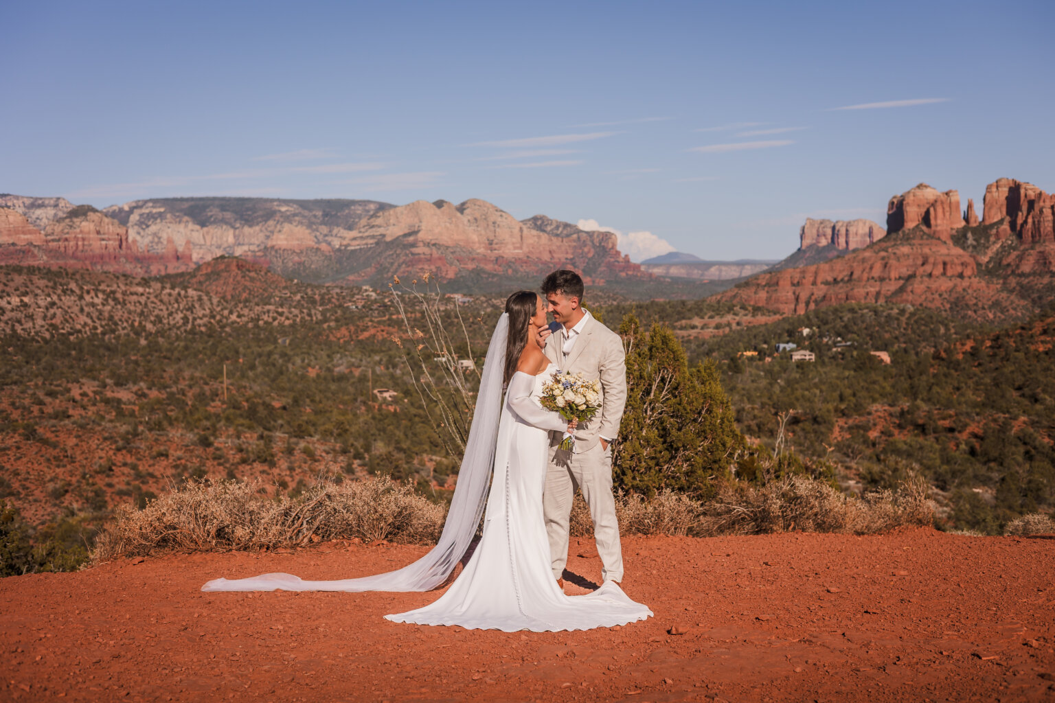 Sydney & Jordan — Sedona Wedding - wedding pictures