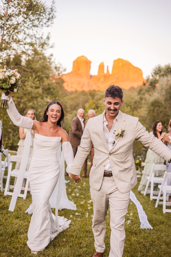 Sydney & Jordan — Sedona Wedding - service